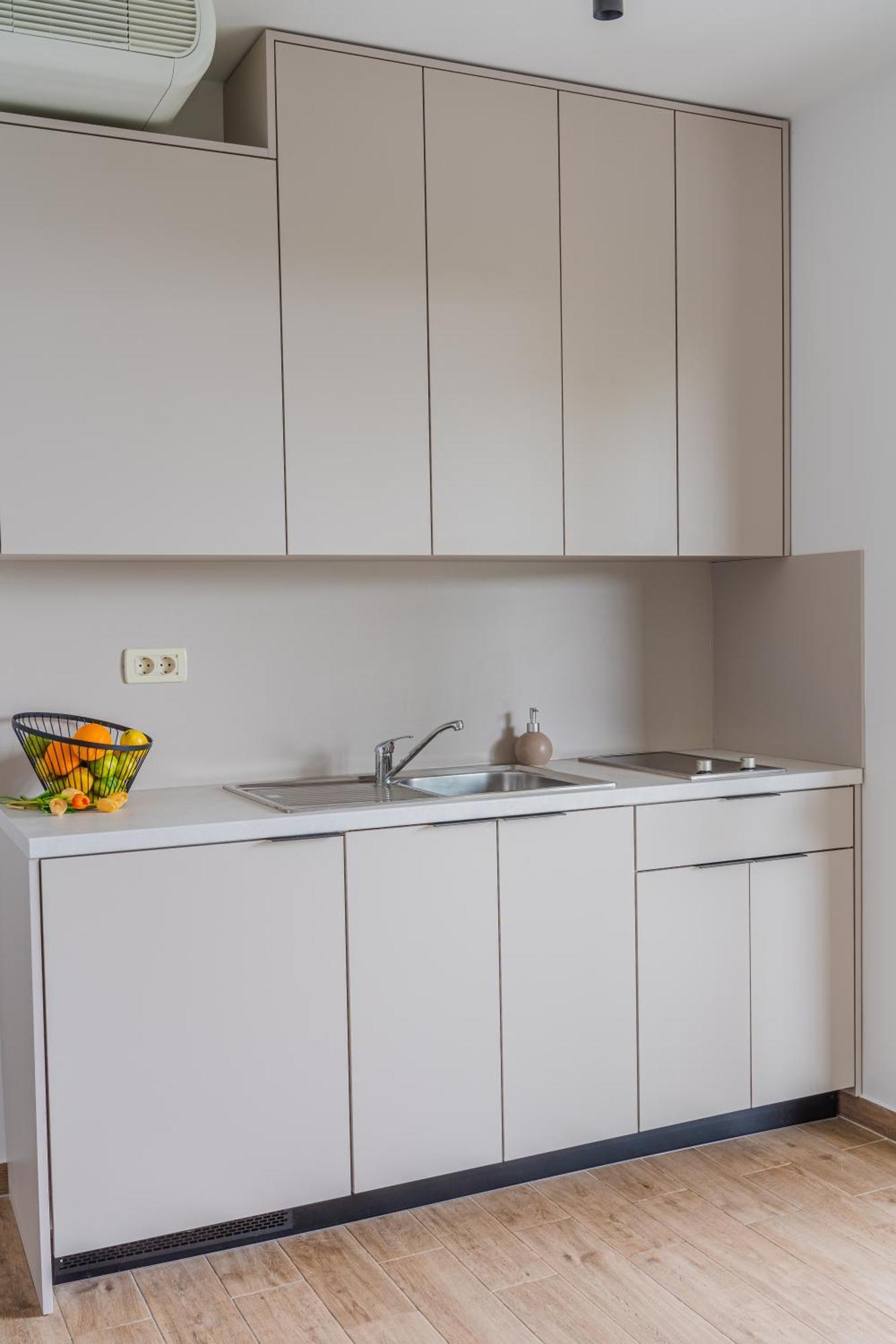 Lucija Makarska-first Row To The Sea Apartament