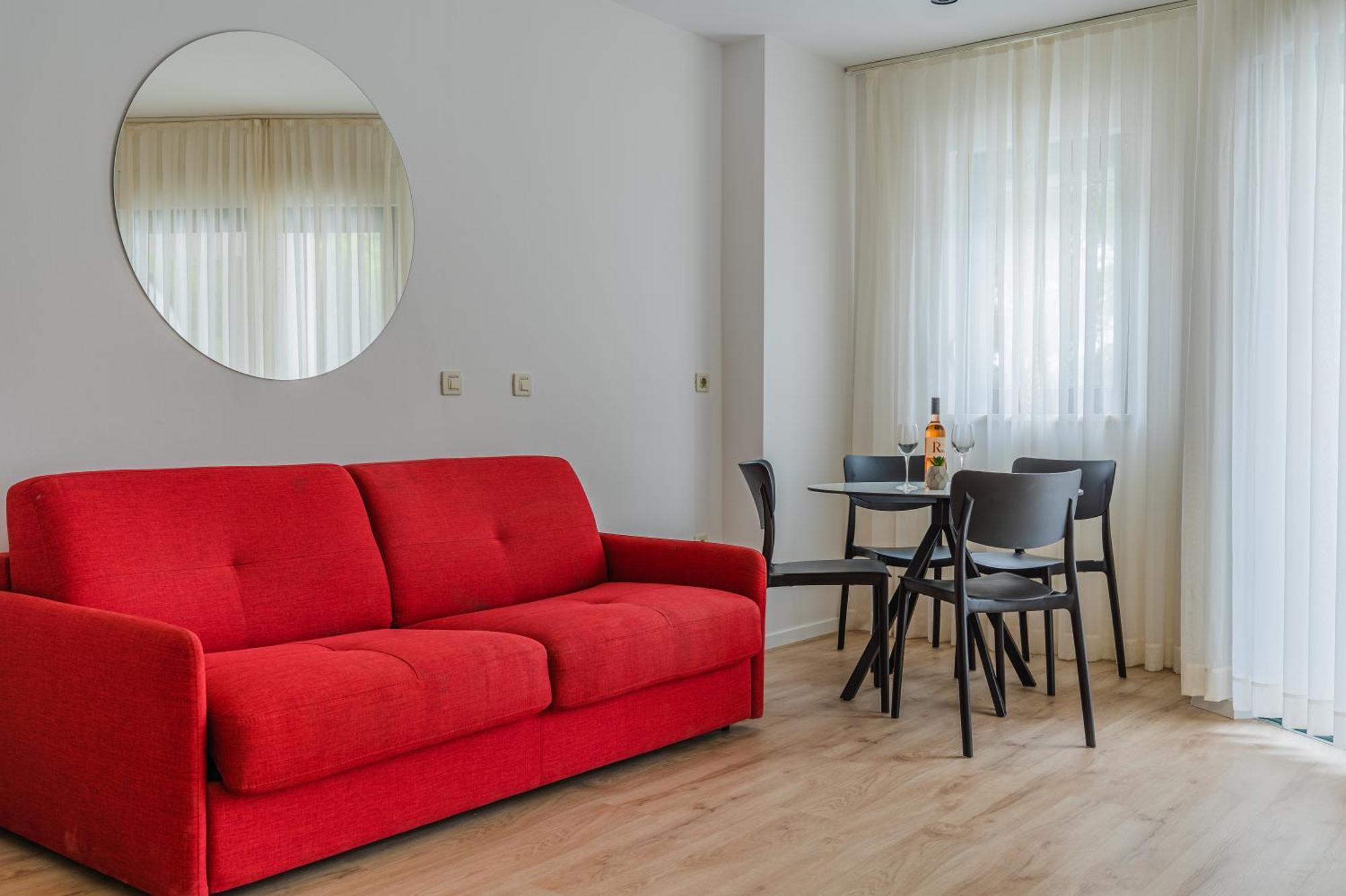 Lucija Makarska-first Row To The Sea Apartament *