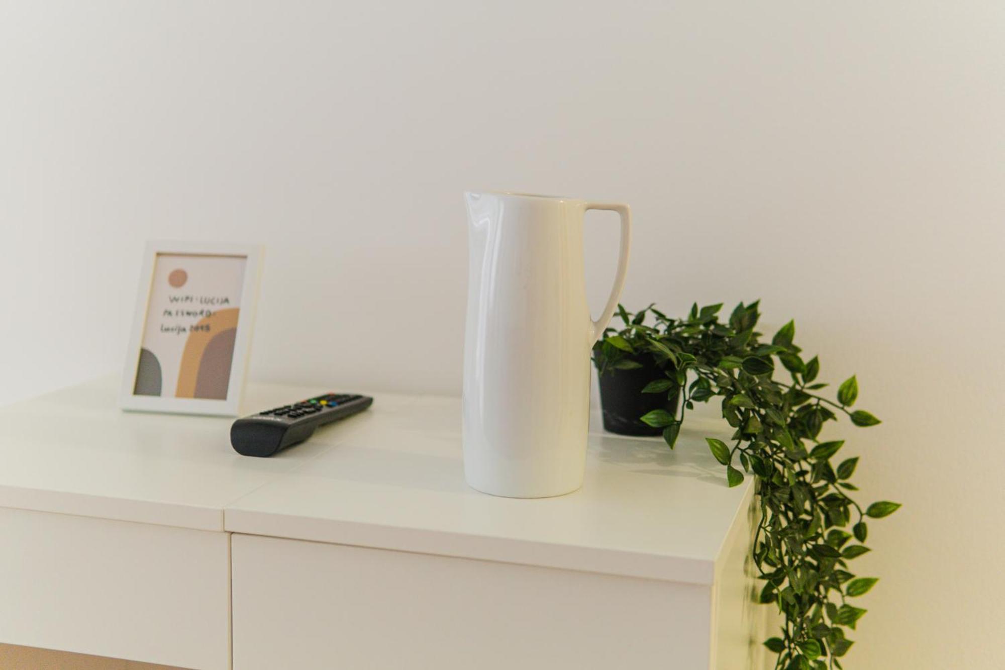 Apartament Lucija Makarska-first Row To The Sea *