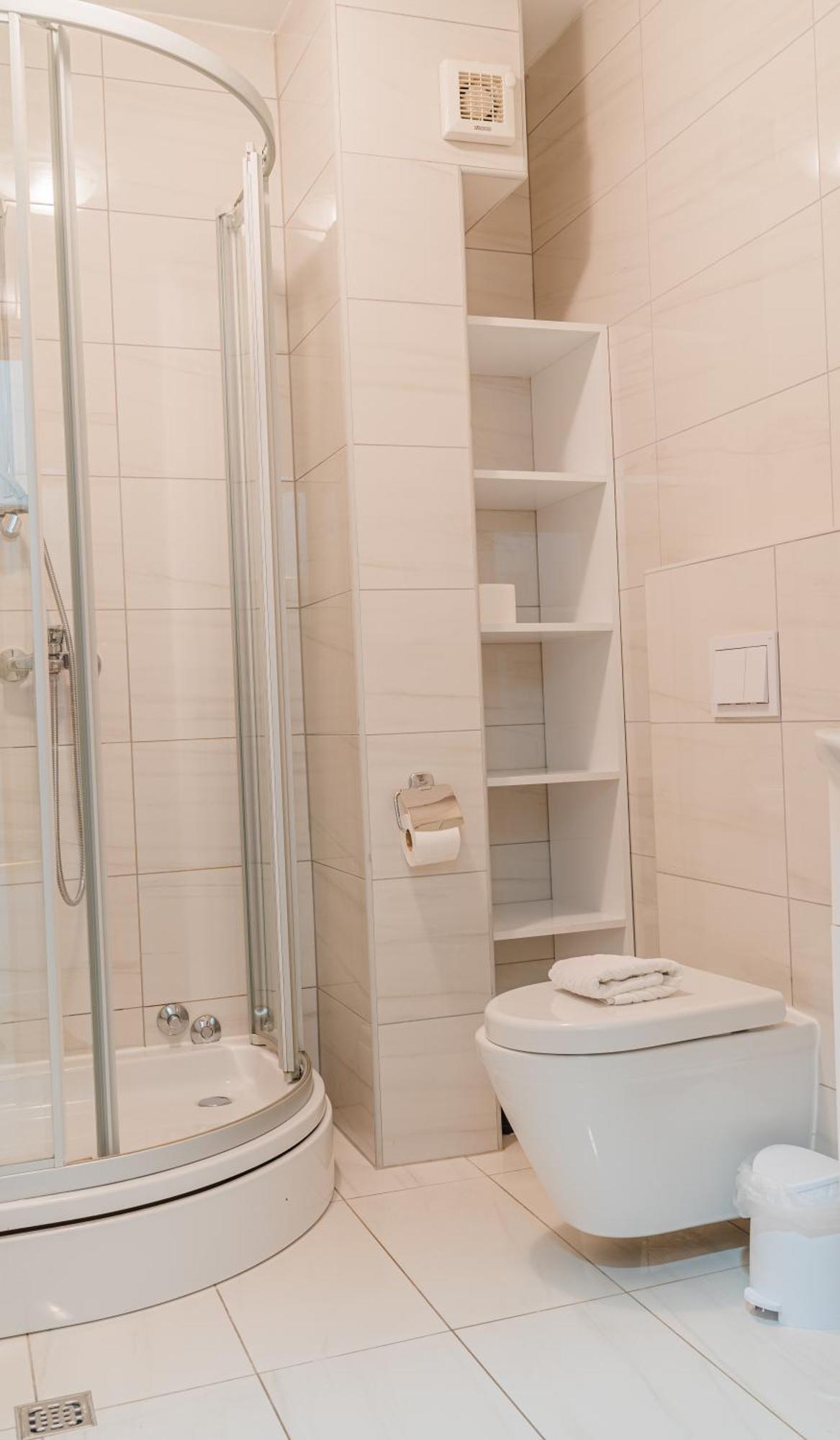 Apartament Lucija Makarska-first Row To The Sea Makarska