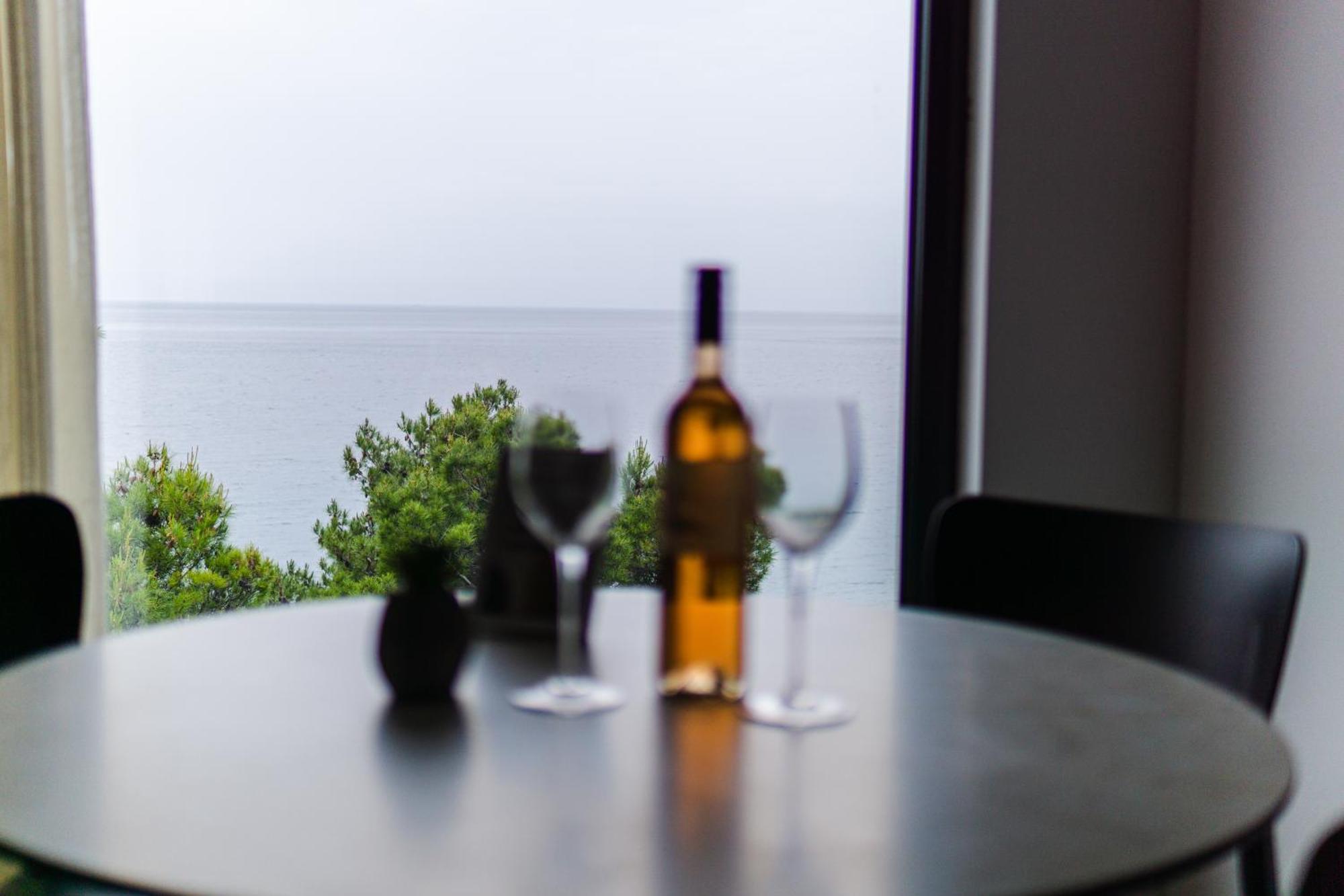 Apartament Lucija Makarska-first Row To The Sea *